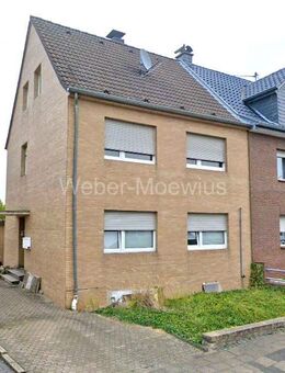 Einseitig angebautes Einfamilienhaus mit viel Potenzial, Garage und großem Garten - Sankt Augustin