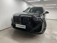 BMW iX, 1 xDrive30 M Sport PA-Plus DA-Prof, Jahr 2023 - München