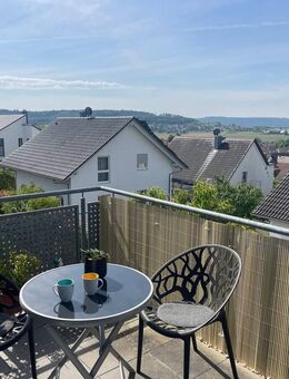 PROVISIONSFREI !!! Exklusive Maisonette-Wohnung mit traumhaftem Fernblick 2,5 Zimmer Hilzingen OT - Hilzingen