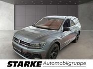 VW Tiguan, 2.0 TDI Allspace R-Line Black Style Highline, Jahr 2020 - Vechta