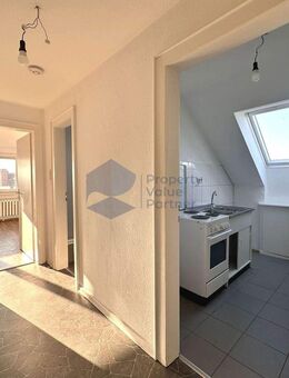 Helle Dachgeschosswohnung mit Ausblick - Wolfsburg