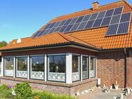 Einfamilienhaus in Eckwarden mit PV-Anlage und mit freiem Blick auf den Deich - Butjadingen