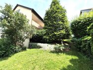 **Zweifamilienhaus mit Doppelgarage und Garten** - Heubach