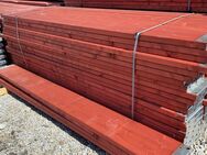 Holzboden Gerüst 84 qm (21x4m) mit Stahlrahmen 3 m Feld Fassadengerüst Gerüstbau Baugerüst - Vechelde