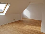 Tolle Residenz ! Große und sehr helles Dachgeschoss - Maisonettewohnung mit Lift und Einbauküche - Magdeburg