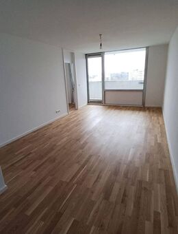 Helle 1-Zimmer-Wohnung in München mit Balkon und tollen Ausblick - München
