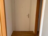 Schöne helle frisch renovierte und sofort verfügbaren, 2 Zimmerwohnung im Erdgeschoss zentral gelegen!! zu vermieten - Bad Frankenhausen (Kyffhäuser)