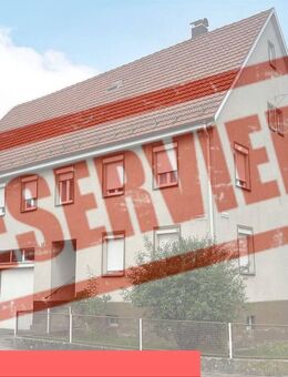 RESERVIERT! Großes Wohnhaus mit 3 XL- Garagen in Trossingen - Trossingen