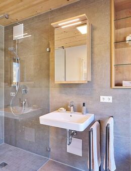 Attraktive 2-Zimmer-Wohnung mit Süd-Balkon - Peißenberg