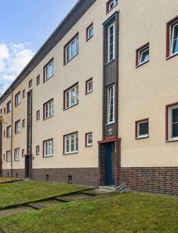 Vermietete 2-Zimmer-Wohnung mit Balkon in ruhiger Lage von Berlin-Lankwitz - Berlin