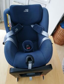 Kinderautositz: Brittax Römer Dualfix M i-Size - Kirchheim (München)