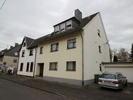 Großes 3-Familienhaus 350 m² Wohnfläche Wintergarten 830 m² Grundstück erzielbare Miete 44.000 EUR +NK - Troisdorf