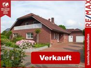 * Toller Grundriss * Helle Räume * Kamin * Terrasse * Schöne Einbauküche * Garage * - Saterland