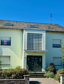 TOP LAGE, VIEL PLATZ, 2 GARAGEN, WINTERGARTEN UND PV-ANLAGE !!! - Bell