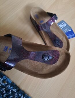 Neu Birkenstock Gizeh 38 Weichbettung rot schwarz Glitzer Galaxy - Berlin