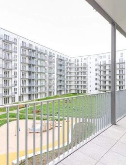Stilvoll & familienfreundlich: Großzügiges Wohnvergnügen mit Balkon & moderner Einbauküche - Frankfurt (Main)