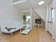 Modern möblierte DG-Wohnung in beliebter Wohnlage in Stuttgart Degerloch - Stuttgart