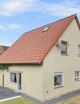 Modernisiert, freistehend und gepflegt - das ideale Einfamilienhaus für die Familie - Sarstedt