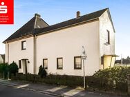 Fähr-Lobbendorf: Ein-Zweifamilienhaus mit gemütlichen Garten und Doppelgarage in ruhiger Lage - Bremen