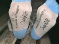 M28 Sucht Fussliebhaber ! Füße Socken Schuhe lecken riechen - Düsseldorf Zentrum