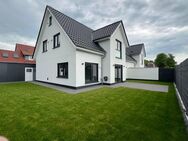 Erstbezug in Bestlage - Premium-Doppelhaushälfte in Hundsmühlen - Wardenburg