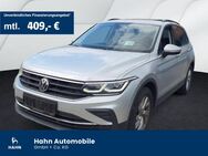 VW Tiguan, 2.0 TDI Life, Jahr 2021 - Göppingen