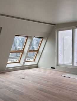 Helle DG-Wohnung mit Terrasse und Blick auf den Innenhof – in direkter Nähe zum Kurfürstendamm - Berlin