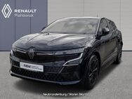 Renault Megane, E-Tech elektrisch, Jahr 2022 - Brunn (Mecklenburg-Vorpommern)