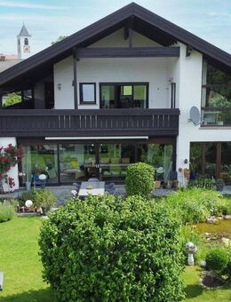 Großes Einfamilienhaus in Trostberg - mit Hallenbad und Sauna - Trostberg