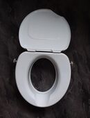 Toilettensitzerhöhung in 24941