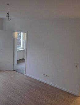 Schöne und sanierte 1-Zimmer Wohnung direkt an der Uni - Hildesheim