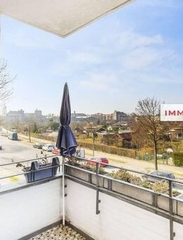 IMMOBERLIN.DE - Angenehme Wohnung mit Südwestbalkon in ruhiger Lage - Berlin