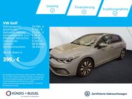 VW Golf, 2.0 TDI Life 110kW, Jahr 2023 - Aschaffenburg