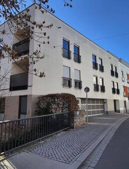 RESERVIERT - Stilvoll wohnen in der Altstadt - 2-Zimmer-Wohnung mit Flussblick und zwei Balkonen - Erfurt