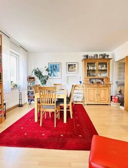 Vermietete 2-Zimmer-Eigentumswohnung mit Loggia und Garage - Homburg