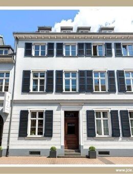 Repräsentatives Wohn- und Geschäftshaus aus der Gründerzeit in Krefeld-Uerdingen - Krefeld