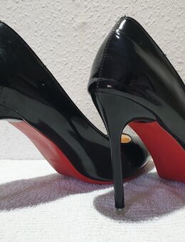 High Heels 41 schwarz mit roter Sohle - Taucha