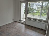 Schöne, frisch renovierte 2-Zimmer-Wohnung mit Balkon in Huchtingen - Bremen