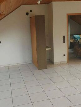 Großzügige 2-Zimmer Dachgeschosswohnung im Grünen - Mömbris