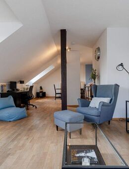 Lichtdurchflutete Drei-Zimmer-Wohnung mit Aufzug und Stellplatz direkt am Schweizer Platz - Frankfurt (Main)