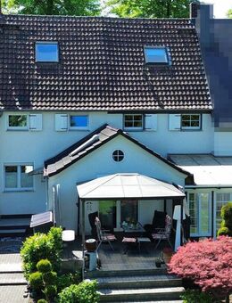 Suchen Sie das Besondere? Top modernisiertes Reihenmittelhaus mit einem traumhaften Garten! - Gelsenkirchen