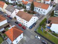 Attraktives 6-Familienhaus mit 3 Garagen und 3 Stellplätzen - Ludwigshafen (Rhein)