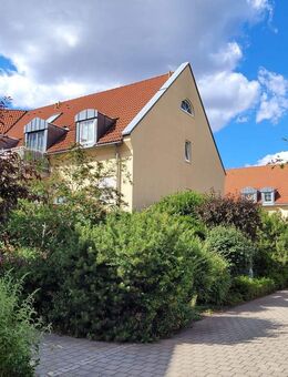 Gemütliche 2-Zi-Wohnung mit Balkon in ruhiger und grüner Lage. - Coswig