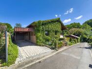 Einfamilienhaus in Feldrandlage mit Keller, Carport und Garage - Fröndenberg (Ruhr)