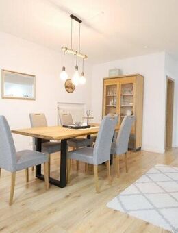 Mit viel Liebe zum Detail - Wohnhaus mit Gewerbe - Küps