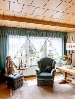 IMMOBERLIN.DE - Sympathisches Haus mit schönem Sonnengarten + Garage in guter Infrastruktur - Luckenwalde