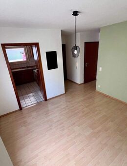 *Schicke 2,5-3 Zi.Wohnung in gutem und gefragtem Wohngebiet und mit sonniger Aussichtslage* - Oberboihingen