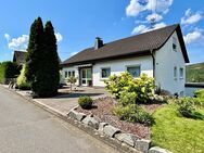 Tolles Einfamilienhaus mit Einliegerwohnung in schöner Lage von Herdorf - Herdorf