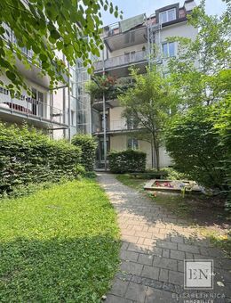 Gemütliche 2-Zimmer-Altbauwohnung mit Terrasse in Giesing - München
