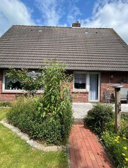 Einfamilienhaus auf großem Gundstück in Hatshausen - Moormerland